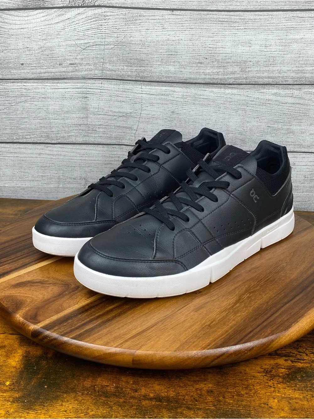 ON Running The ROGER Clubhouse Black White Tennis Shoe Men’s Sneaker Size 14